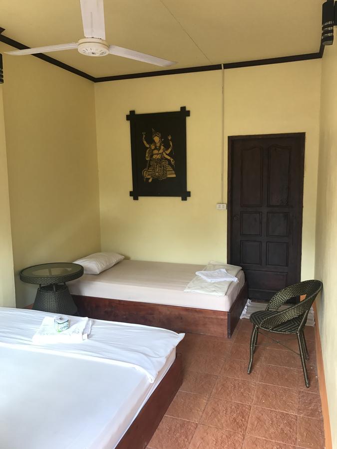 Riverview Bungalows & Gh Muang Ngoi Bagian luar foto